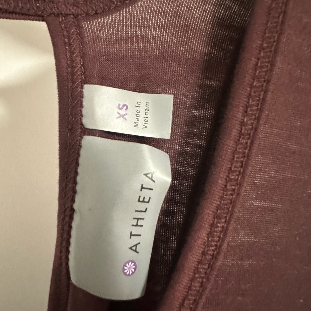 Athleta Essence Open Back Tank - Picture 3 of 4